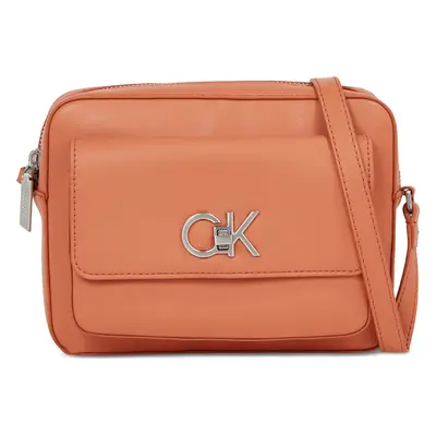 Kabelka Calvin Klein Re-Lock Camera Bag W/Flap K60K611083 Hnědá