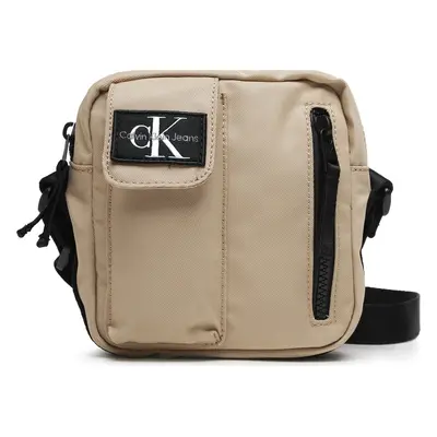 Brašna Calvin Klein Jeans Utility Pocket Crossbody Bag IU0IU00448 Hnědá