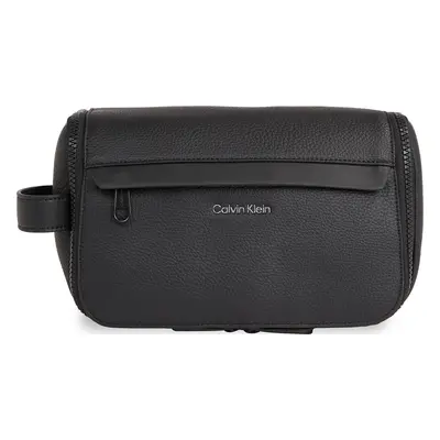 Kosmetický kufřík Calvin Klein Ck Must Washbag W/Hanger K50K511699 Černá