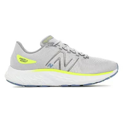 Běžecké boty New Balance Fresh Foam EVOZ v3 MEVOZCY3 Šedá