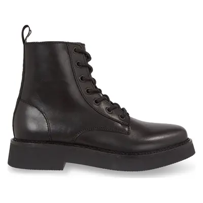 Polokozačky Tommy Jeans Tjw Lace Up Flat Boot EN0EN02310 Černá