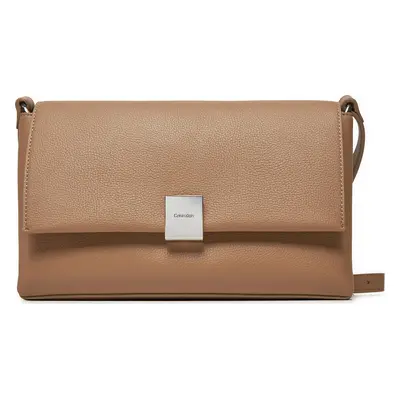 Kabelka Calvin Klein Ck Plaque Medium Shoulder Bag K60K612783 Hnědá