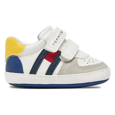 Sneakersy Tommy Hilfiger Flag Low Sneaker T0B9-33830-1755 Bílá