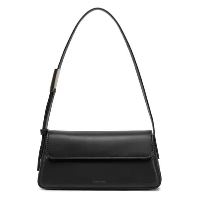 Kabelka Calvin Klein Jeans Belted Small Shoulder Bag LV04K3110G Černá