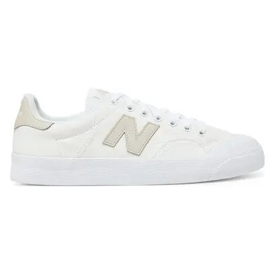 Plátěnky New Balance BB100CGN Bílá