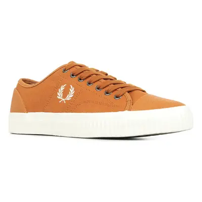 Fred Perry Hughes Low Canvas Hnědá