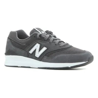 New Balance WL697SHC Černá