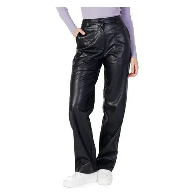 Calvin Klein Jeans J20J221385 - FAUX LEATHER HIGH Černá