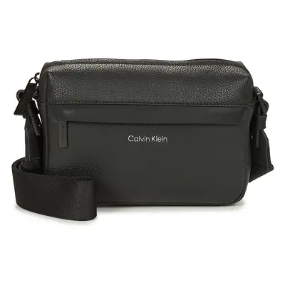 Calvin Klein Jeans CK MUST CAMERA BAG Černá