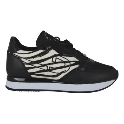 Cruyff Parkrunner CC4931203 190 Black/White Bílá