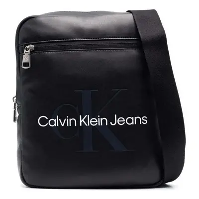 Calvin Klein Jeans - Černá