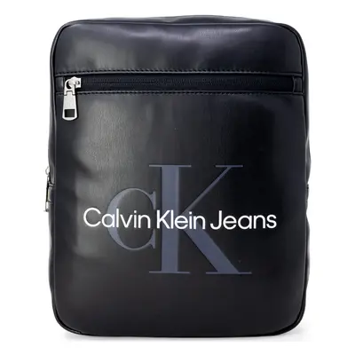 Calvin Klein Jeans MONOGRAM SOFT REPORTER22 K50K510203 Černá