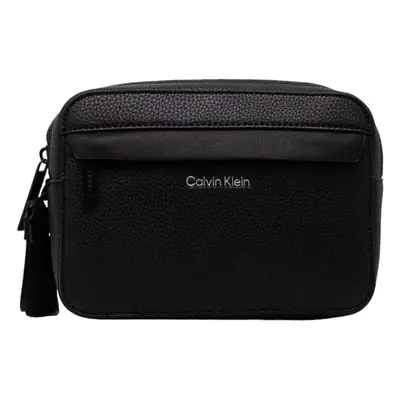 Calvin Klein Jeans CK MUST COMPACT CASE K50K512200 Černá