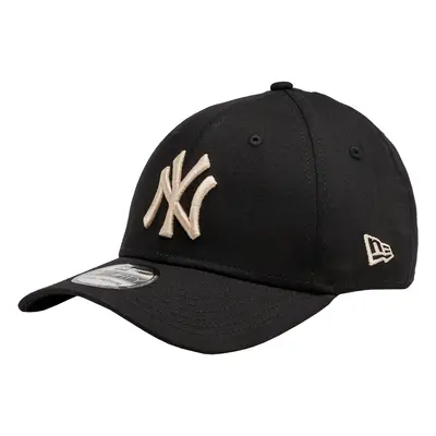 New-Era League Essentials 39THIRTY New York Yankees Cap Béžová