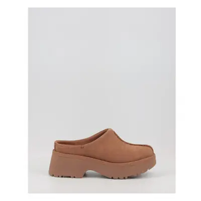 UGG SPRING COTTAGE CLOG ruznobarevne