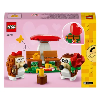 LEGO LEGO® Iconic Ježčí rande s piknikem 40711