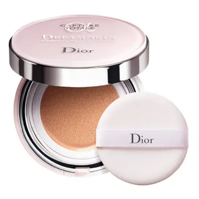 Dior Hydratační make-up v houbičce SPF 50 Capture Dreamskin Moist & Perfect Cushion Foundation 2