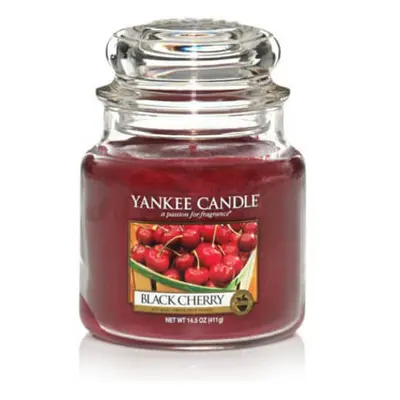 Yankee Candle Vonná svíčka Classic střední Black Cherry 411 g