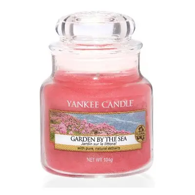 Yankee Candle Aromatická svíčka Classic malá Garden By The Sea 104 g