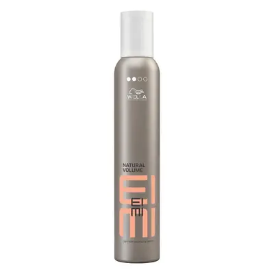 Wella Professionals Tužící pěna pro objem vlasů EIMI Natural Volume 500 ml