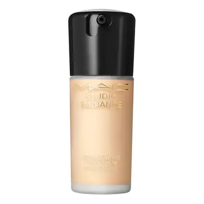 MAC Cosmetics Hydratační make-up Studio Radiance (Serum Powered Foundation) 30 ml NC17.5