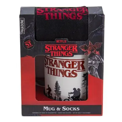 Stranger Things Dárkový set (hrnek a ponožky)