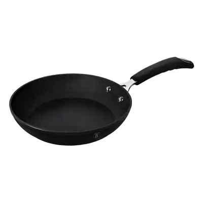 BERLINGERHAUS Pánev s titanovým povrchem 28 cm Black Professional Line BH-6117