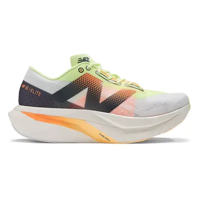 Boty na běhání New Balance FuelCell SC Elite V4 MRCELLA4 – bílé