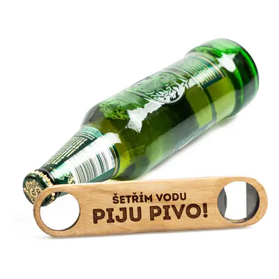 FK Dřevěný otvírák na láhve – ŠETŘÍM VODU, PIJU PIVO!