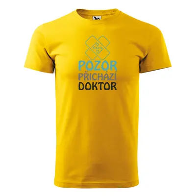 Tričko s potiskem Pozor přichází doktor - žluté 4XL