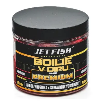 Jet fish boilie v dipu premium clasicc 200 ml 20 mm - jahoda brusinka