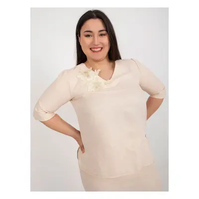 Světle broskvová halenka plus size s krajkou 44