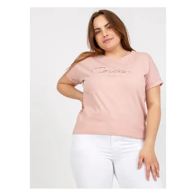 Prašně růžové dámské tričko plus size s nápisem JEDNA VELIKOST