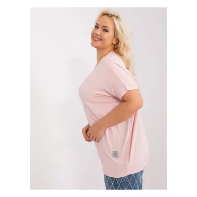 Světle růžová jednobarevná halenka plus size s nášivkou JEDNA VELIKOST