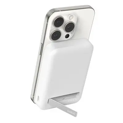 Belkin Boost Charge Pro Qi2, 8000mAh, 15W bílá