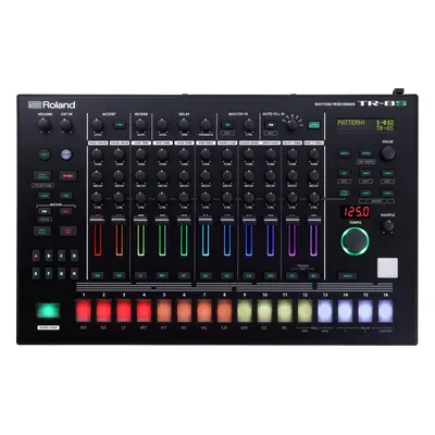 Roland TR-8S Groovebox (nedostupné)