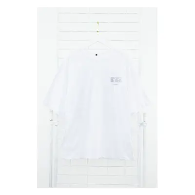 Trendyol White Oversize/Wide Cut 100% Cotton T-shirt with Raised Text Printed on the Back