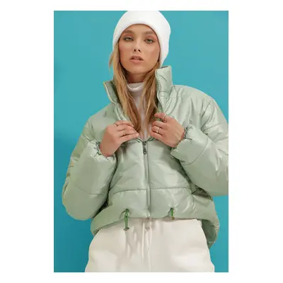 Trend Alaçatı Stili Dámské Mint Vysoký Výstřih Dvojitá Kapsa Elastický Pas Puffer Puffer Coat