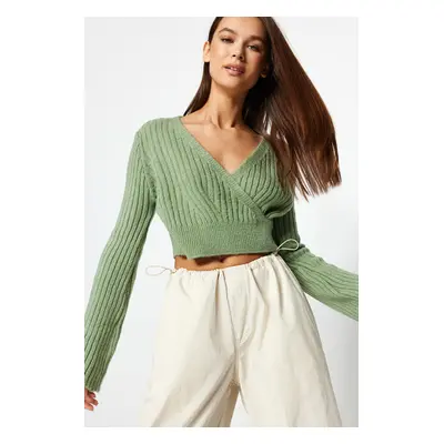 Trendyol Mint Crop Měkký texturovaný dvouřadý pletený svetr