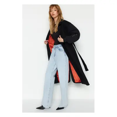 Trendyol Black Oversized Wide-Cut Beltted Bomber Sleeve Detailní dlouhý razítkovaný kabát