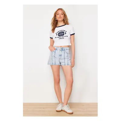 Trendyol Blue Stitching Detailed Denim Shorts