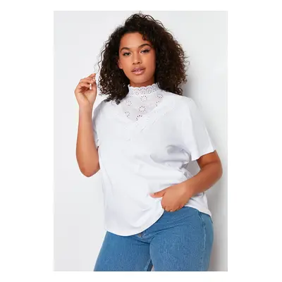 Trendyol Curve White Embroidered Stand Collar Basic Pattern 100% Cotton Knitted Blouse