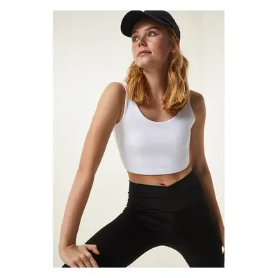 Happiness İstanbul White Cross Back Detail Shaper Knitted Sports Bra