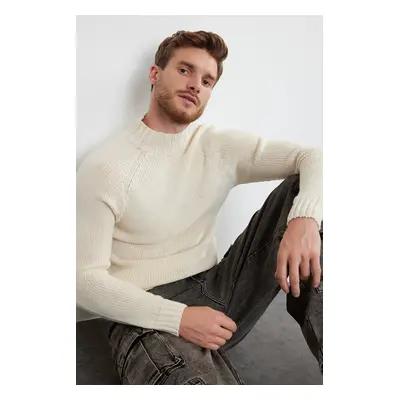 Trendyol Ecru Slim Fit Slim Cut Half Turtleneck Raglan Sleeve Plain Basic Knitwear Sweater