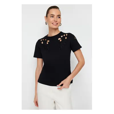 Trendyol Black Embroidered Basic/Regular Pattern Knitted T-Shirt