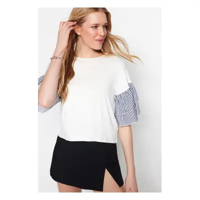 Trendyol White Poplin Detail Relaxed/Wide Comfort Fit Crew Neck Knitted Blouse