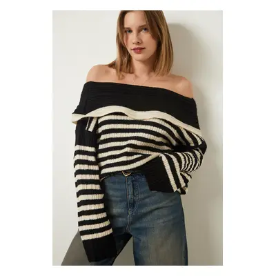 Happiness İstanbul Women's Black Madonna Collar Striped Knitwear Sweater