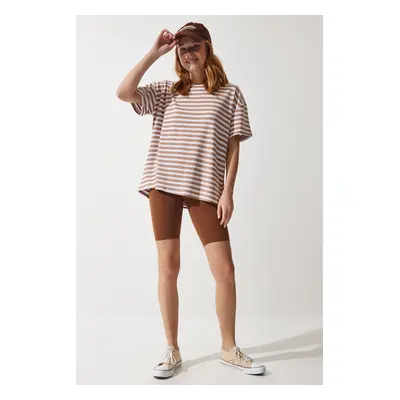 Happiness İstanbul Women's Biscuit Crew Neck Striped Oversize Knitted T-Shirt