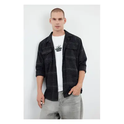 Trendyol Black Oversize Winter Checkered Plaid Lumberjack Shirt with Pockets