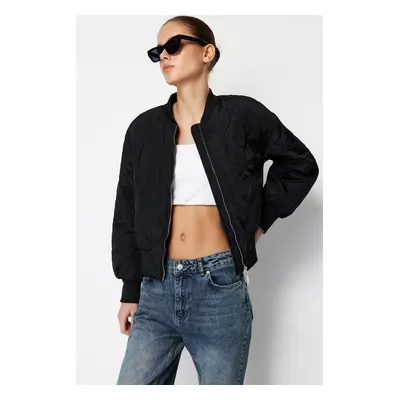 Trendyol Black Oversize nepromokavý bundový kabát bomber